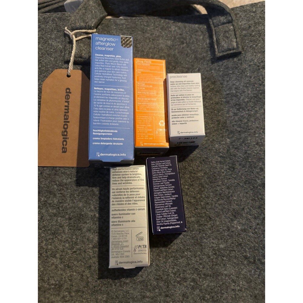 Dermalogica set of 5 plus tote - Picture 3 of 3